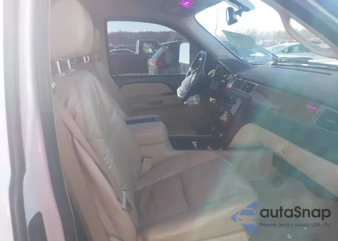 2008 Chevrolet Silverado 1500 Ltz z USA, uszkodzony, nr VIN 1GCEK19J48Z285245